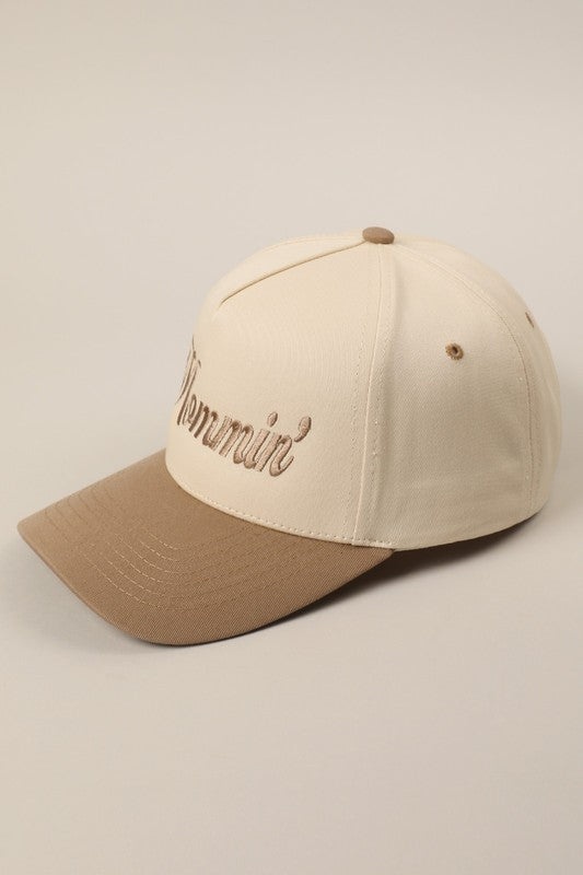 "Mommin'" Hat: Beige
