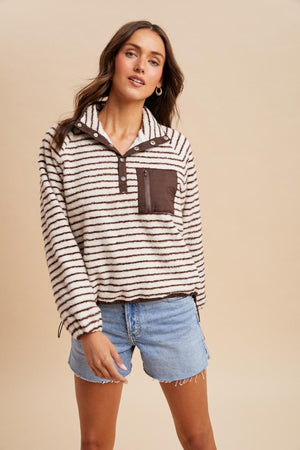 Cuddle Up Pullover: Mocha/Cream